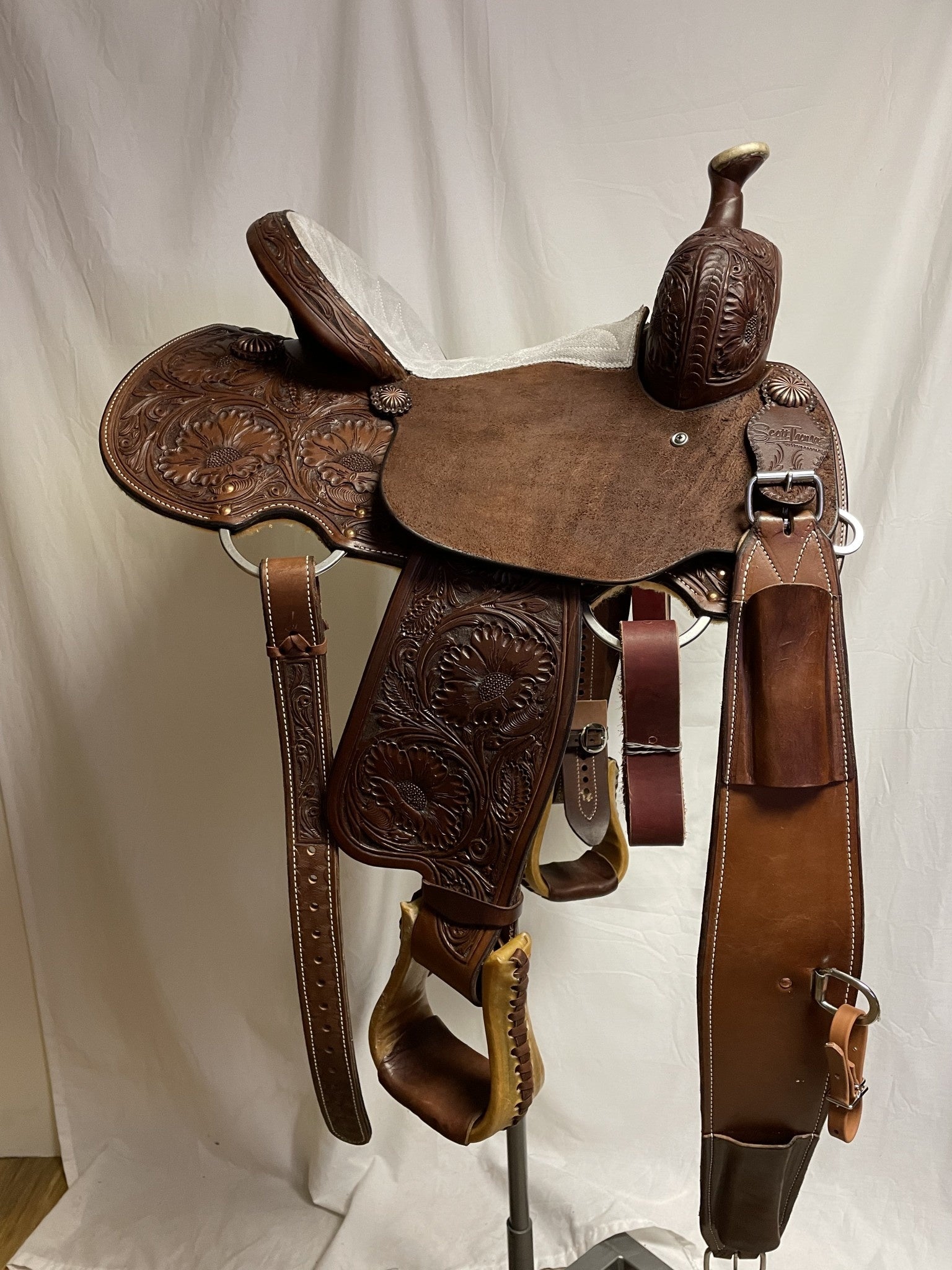 Scott Thomas 14" All Around Saddle.