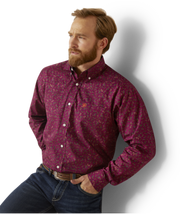 Ariat Men's Wrinkle Free Magenta Shirt