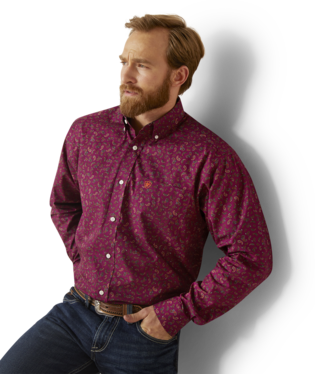 Ariat Men's Wrinkle Free Magenta Shirt.