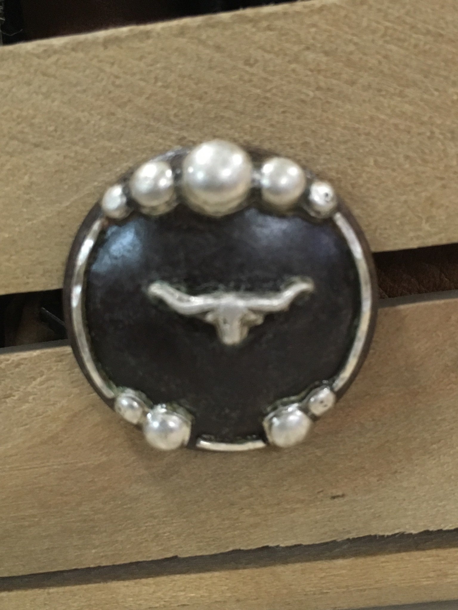 Medium Antique Silver Dot Steer Head Screw Conchos