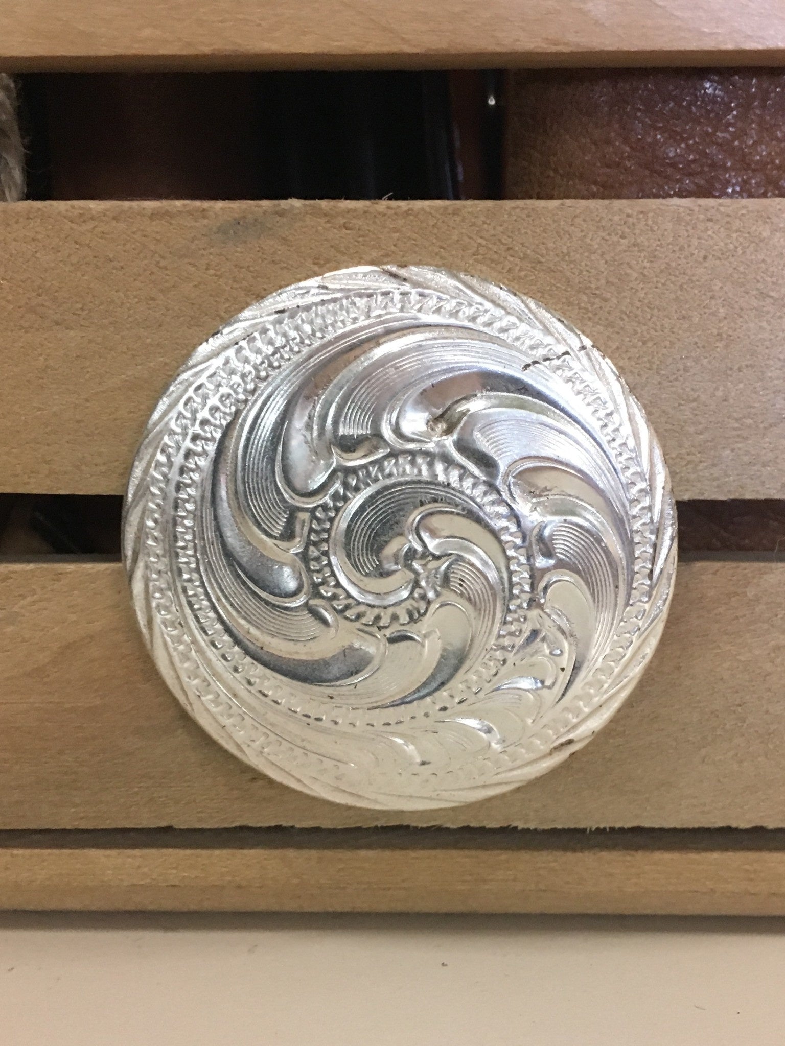 Large Silver Swirl Rope Edge Screw Concho.