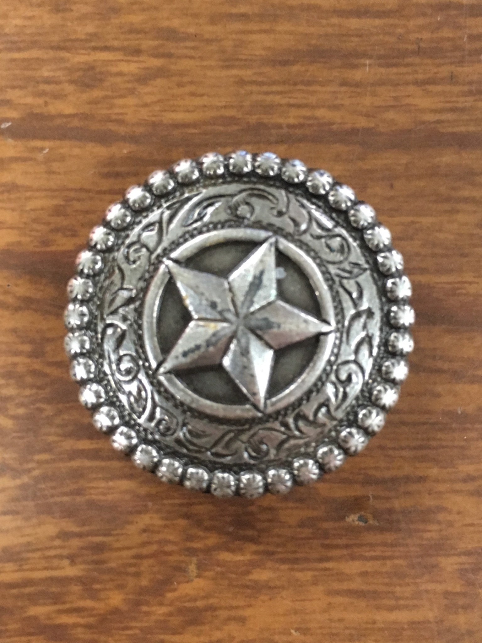 Medium Antique Silver Star Dot Border CS Concho 8394.