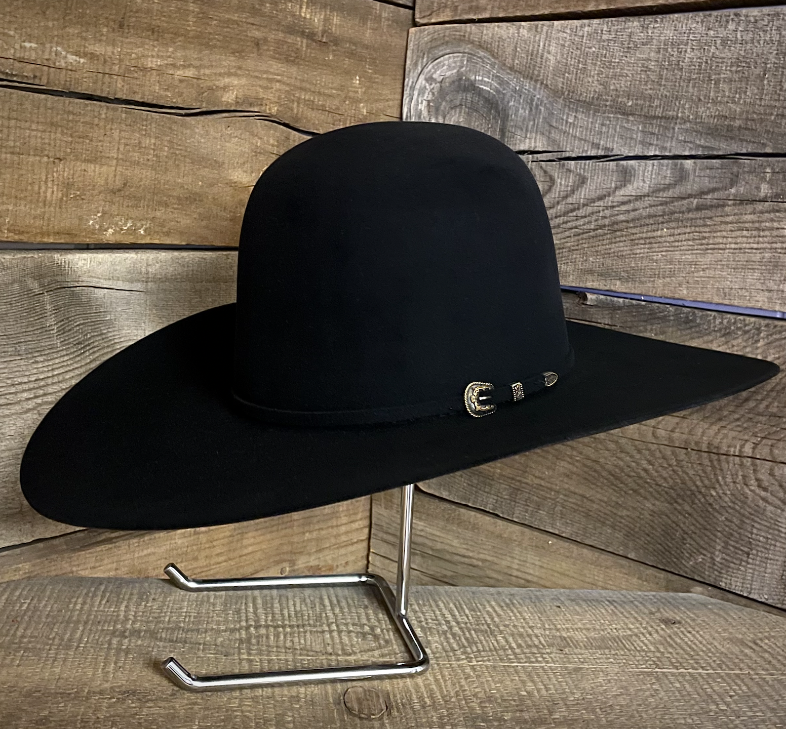 Rodeo King 100X Black Open Crown Felt Hat.