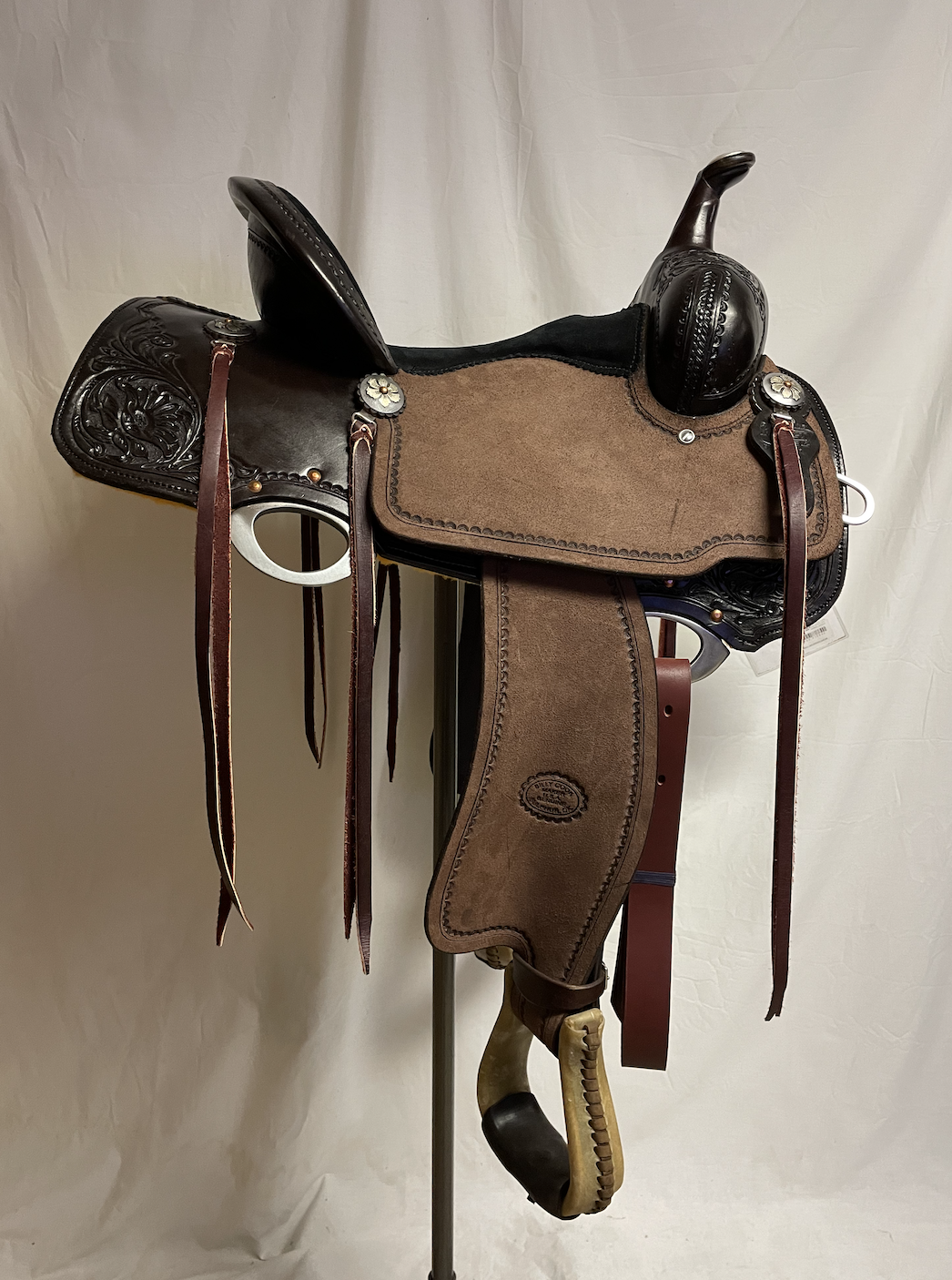 Billy Cook Cats Eye Impact Gel Barrel Saddle.