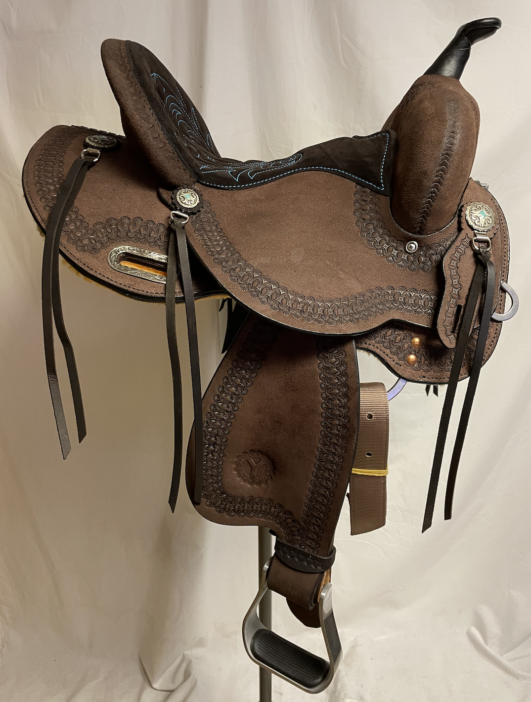 Circle Y 13.5" Lacy Border Barrel Saddle