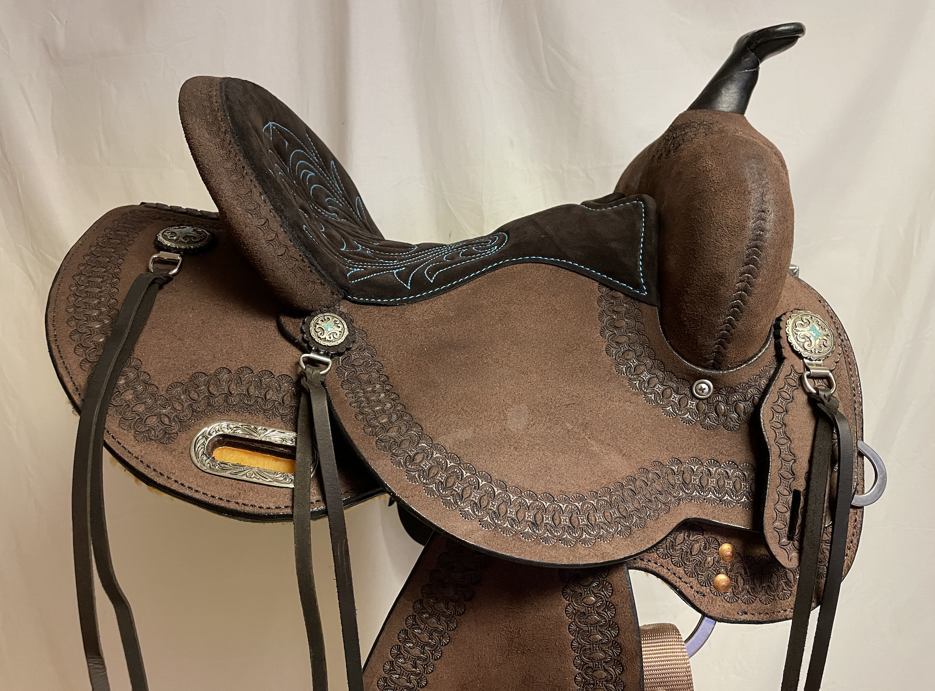 Circle Y 13.5" Lacy Border Barrel Saddle