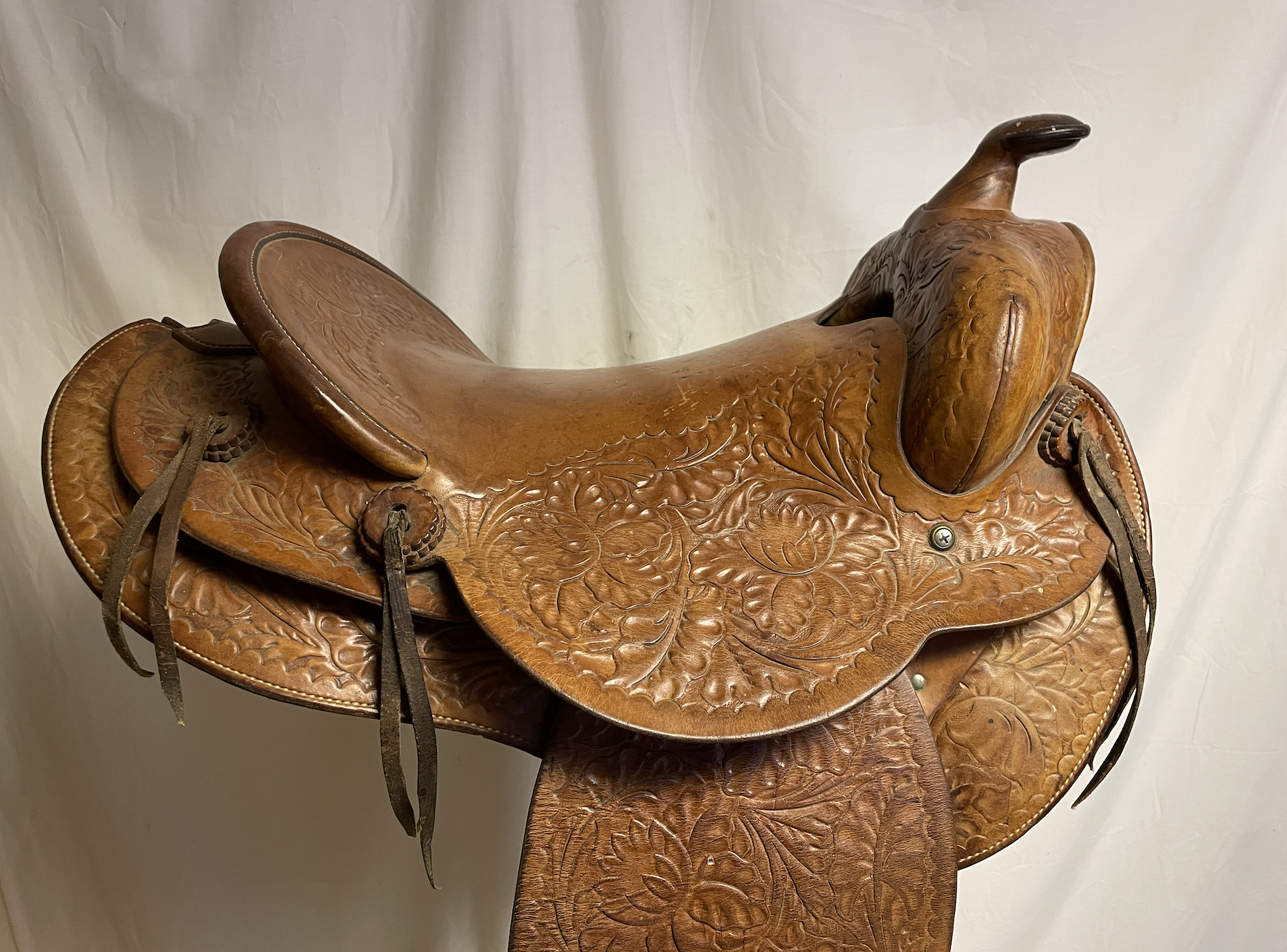 Used No Brand 15" Tooled Saddle.