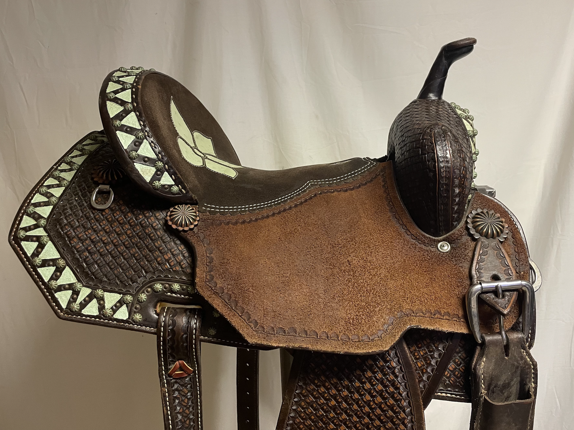 Used Double J Pro Barrel Saddle with Mint Green