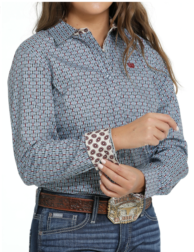 Cinch Women's Blue Patterned Long Sleeve Shirt