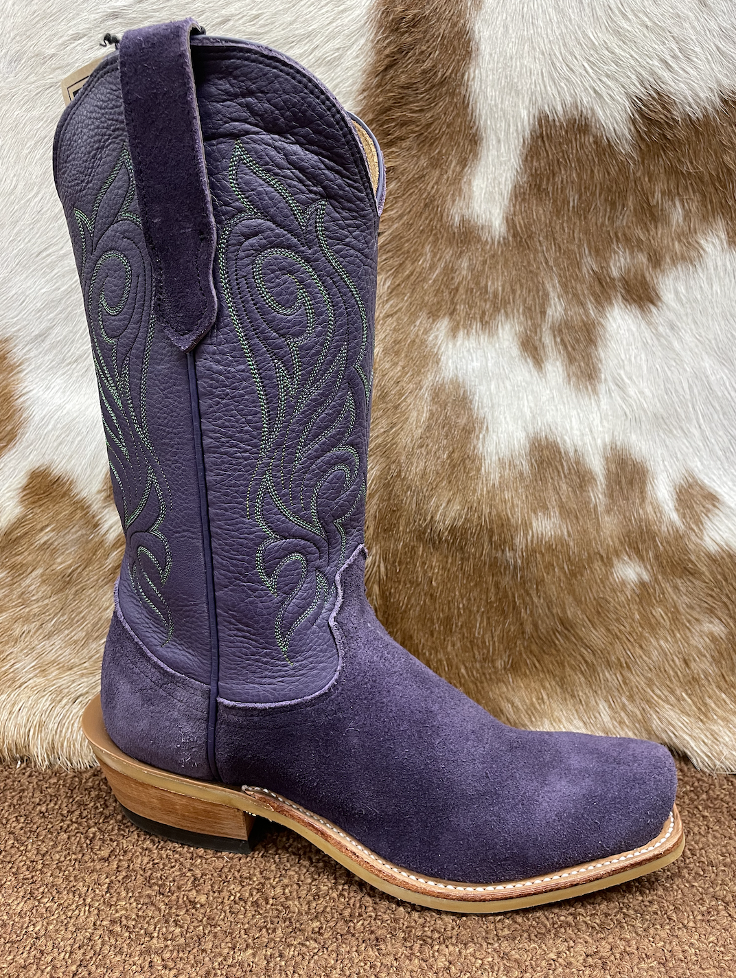 Fenoglio Women's Grape Roughgout Boot.