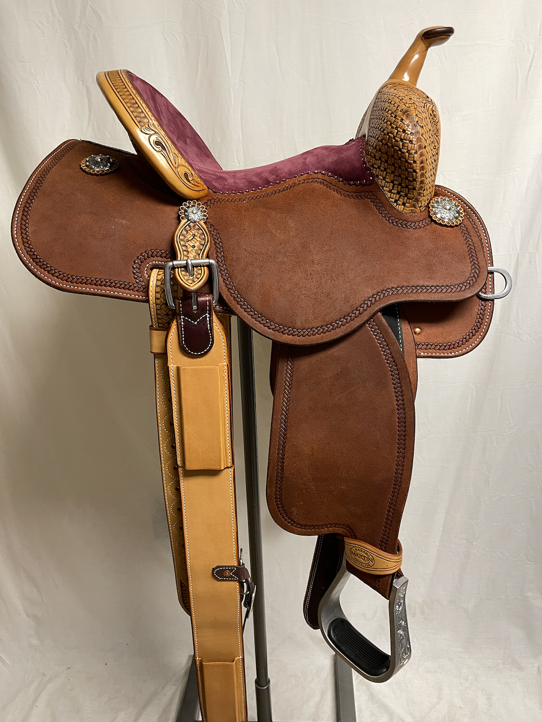 Martin 13.5" Stingray Barrel Saddle.