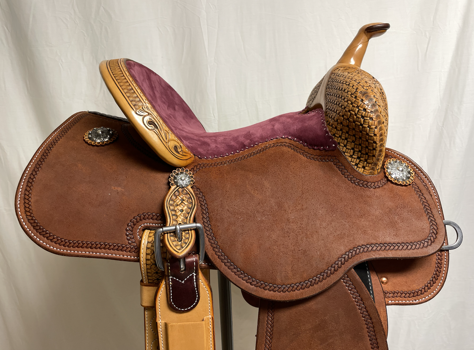 Martin 13.5" Stingray Barrel Saddle.